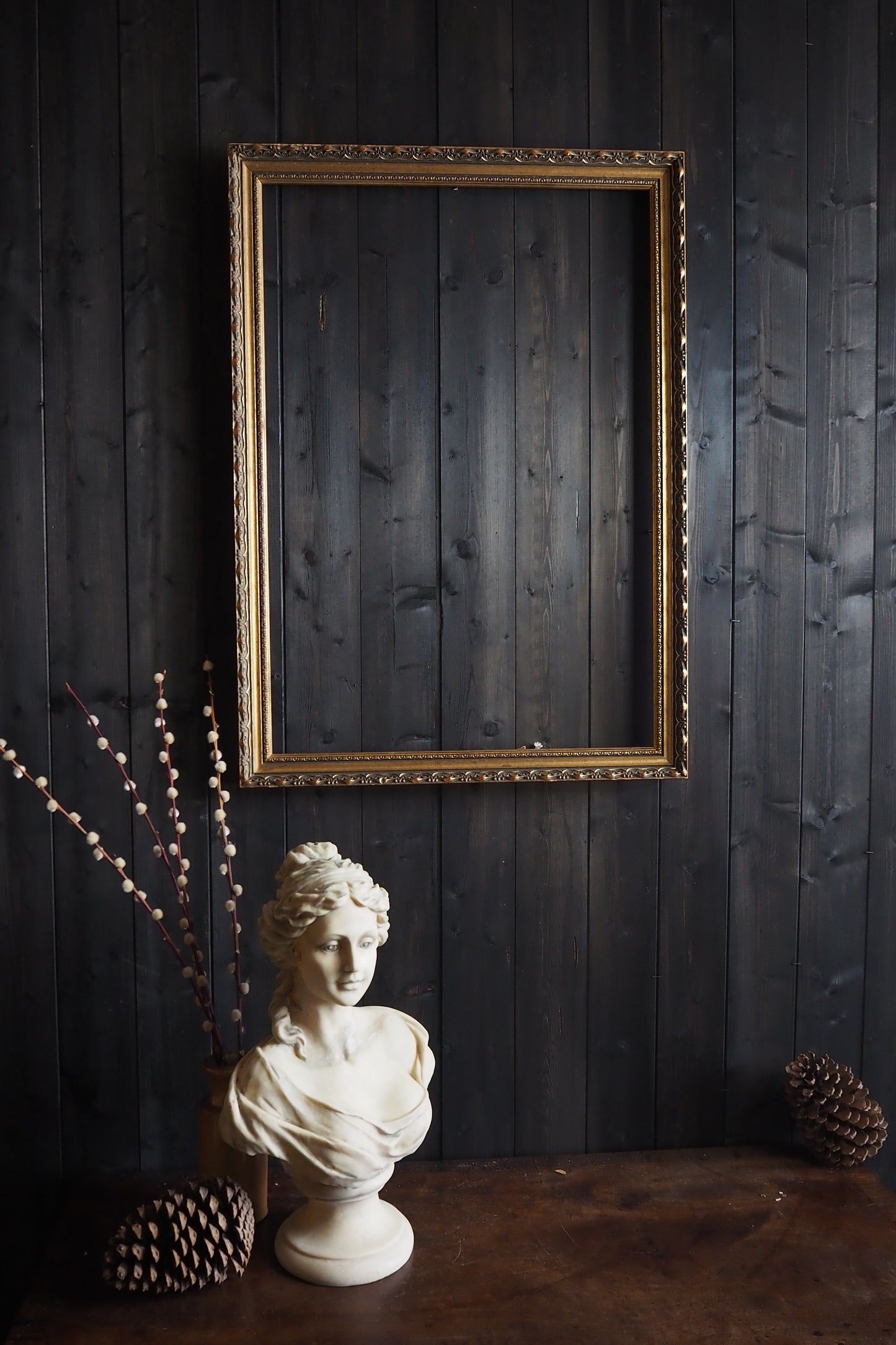The Belcôte - Antique Gold Gilt Frame Collection B
