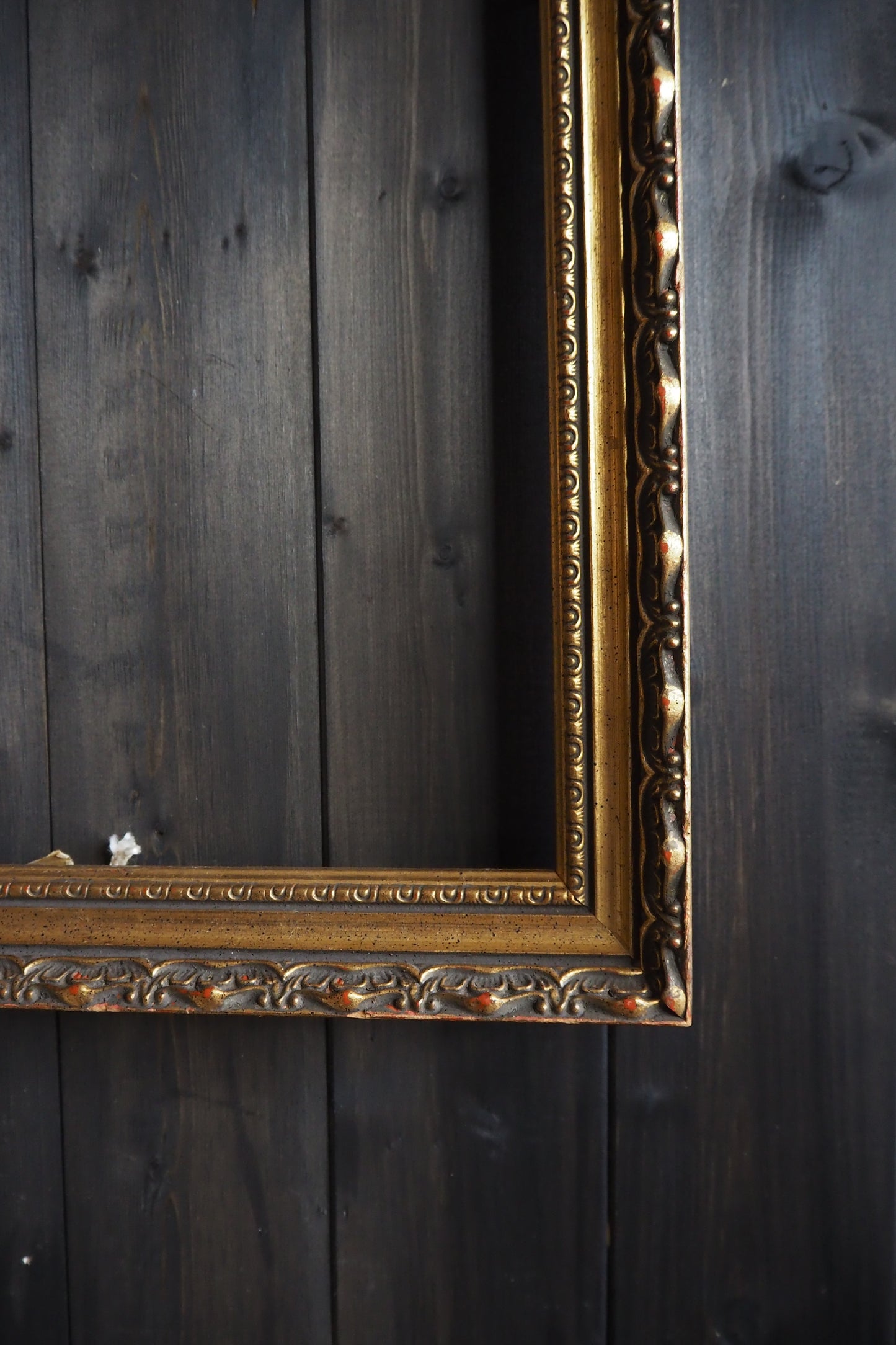 The Belcôte - Antique Gold Gilt Frame Collection B