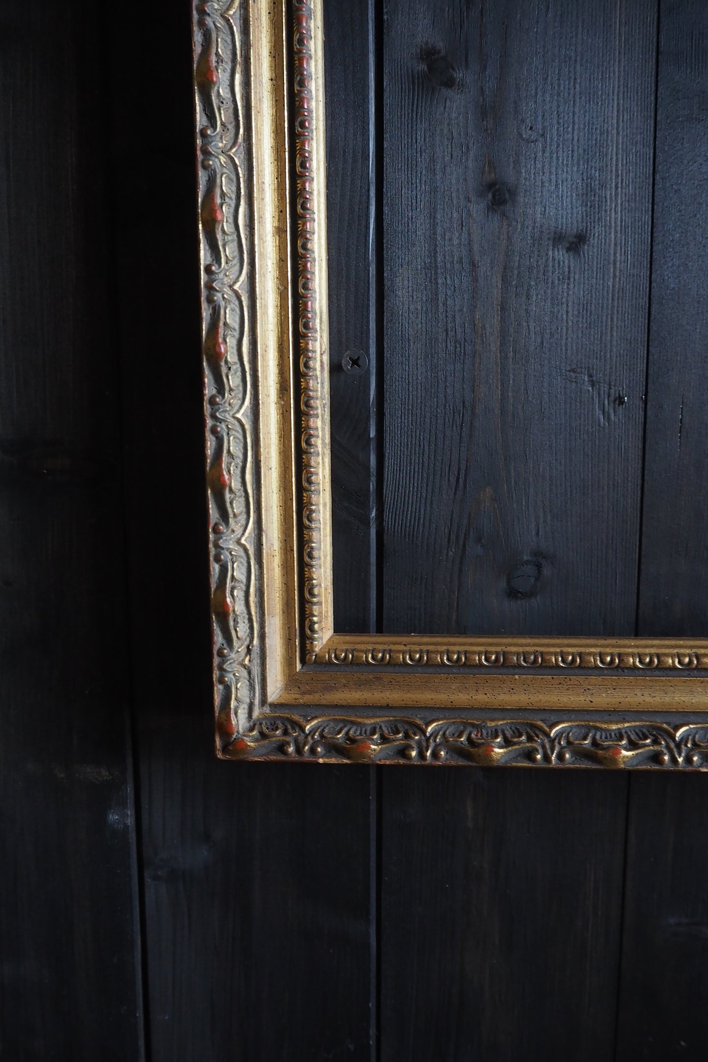 The Belcôte - Antique Gold Gilt Frame Collection B
