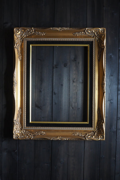 The Giverny - Vintage Black & Gold Ornate Sorélle Frame