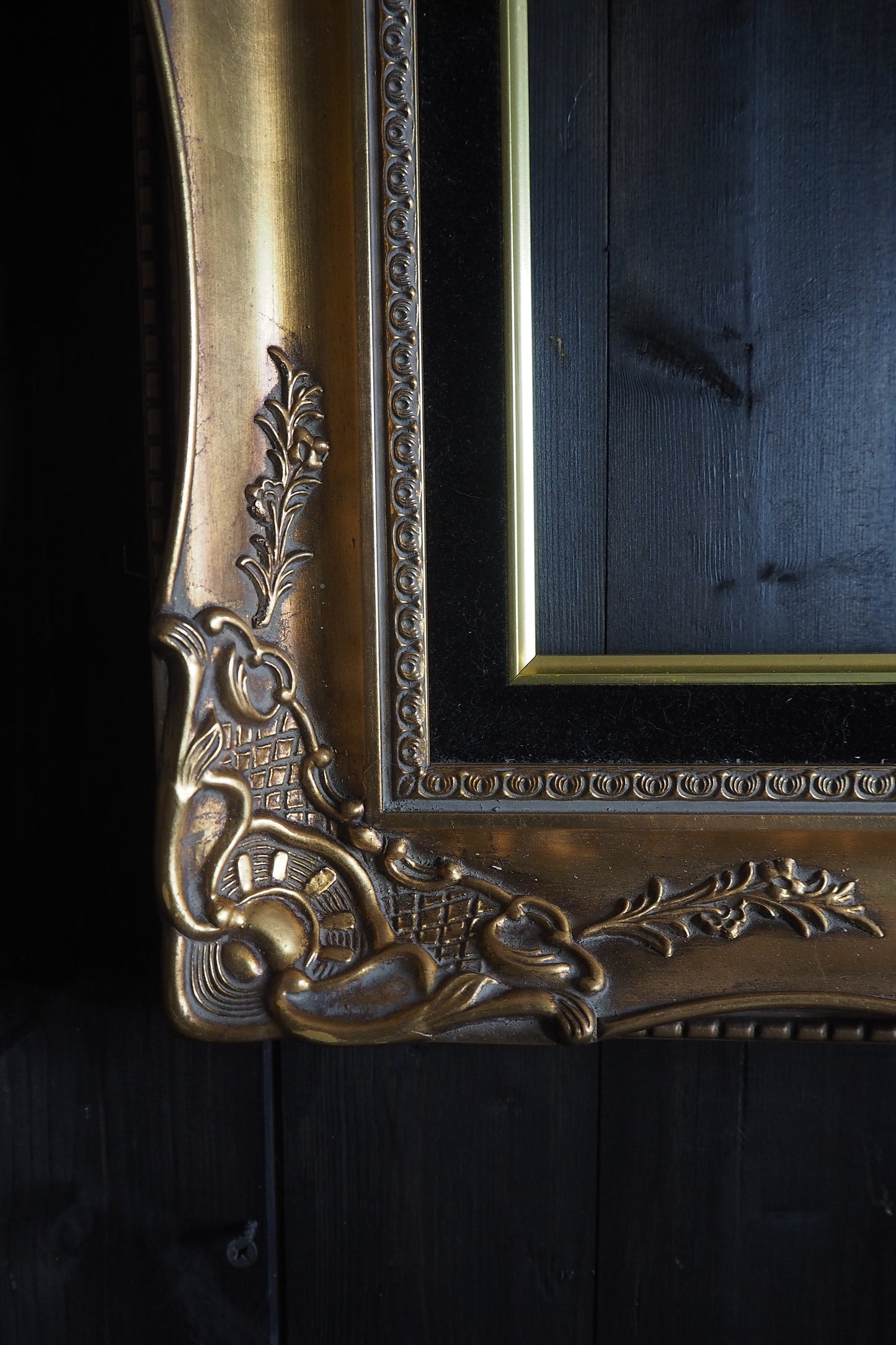 The Giverny - Vintage Black & Gold Ornate Sorélle Frame