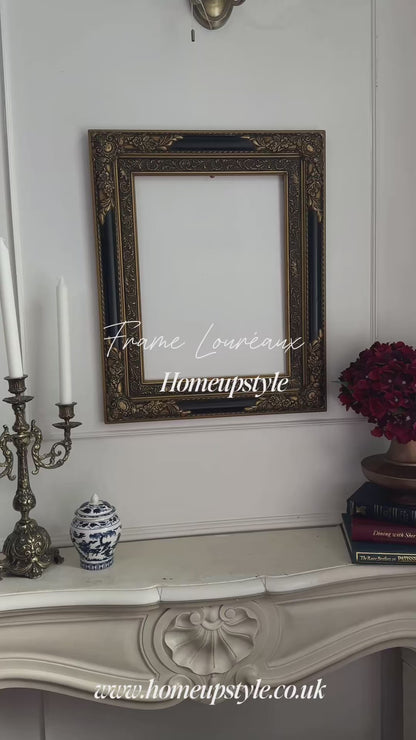 Antique Black & Gold Antique Drame Ornate Louréaux Frame
