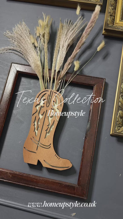 Rustic Western Elegance – Texas Themed Prints in Ornate Gold & Wooden Frames with Dried Flower Boot Decor